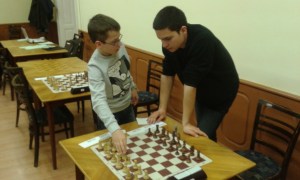 Krstulovic,A(l) and Mirza,S(r) exchanging ideas.