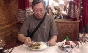 Chicken and stir-fried vegetables